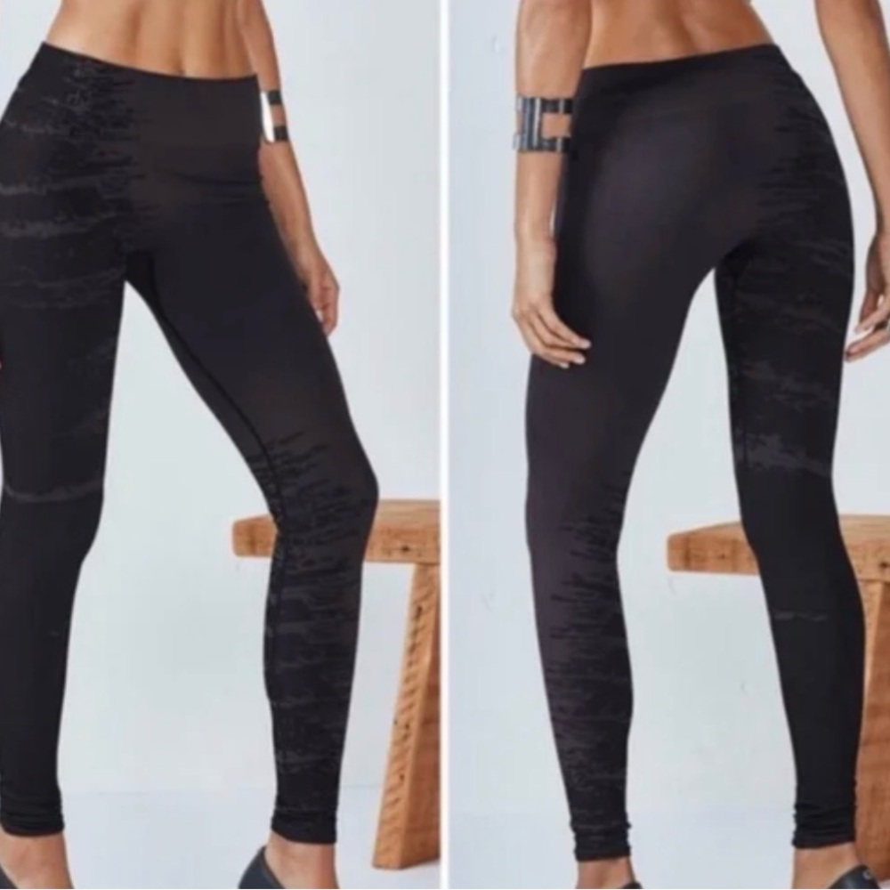 🔥3pc Fabletics Tessa Bundle🔥 - Picture 4 of 14
